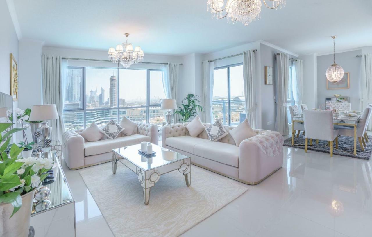 دبي Elite Royal Apartment - Full Burj Khalifa & Fountain View - Premier - 2 Bedrooms & 1 Open Bedroom Without Partition المظهر الخارجي الصورة