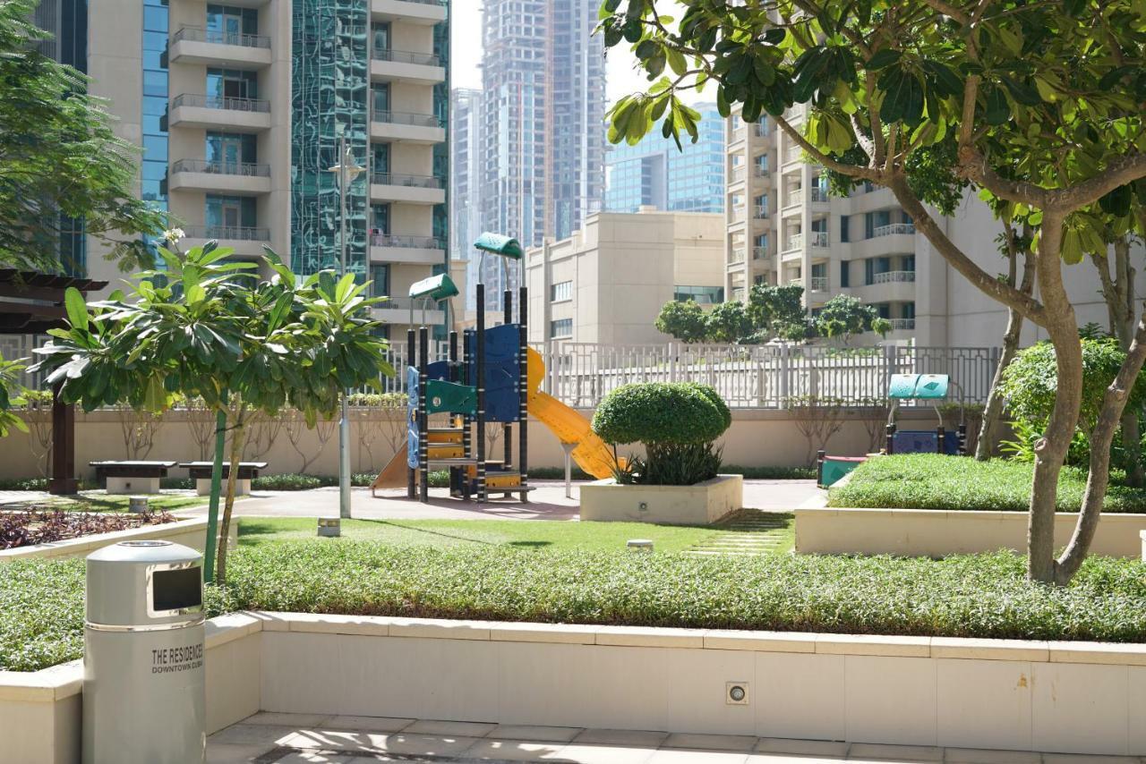 دبي Elite Royal Apartment - Full Burj Khalifa & Fountain View - Premier - 2 Bedrooms & 1 Open Bedroom Without Partition المظهر الخارجي الصورة