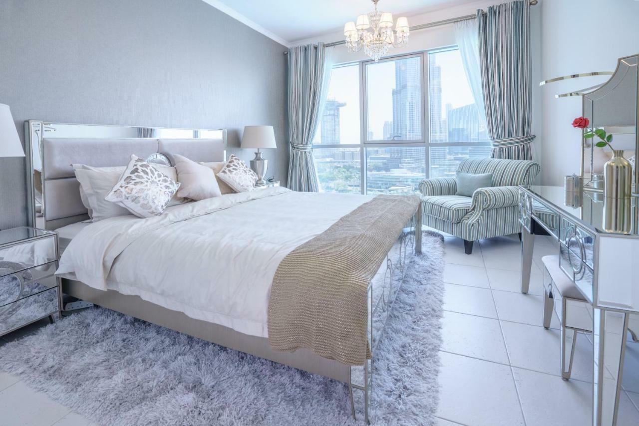 دبي Elite Royal Apartment - Full Burj Khalifa & Fountain View - Premier - 2 Bedrooms & 1 Open Bedroom Without Partition المظهر الخارجي الصورة